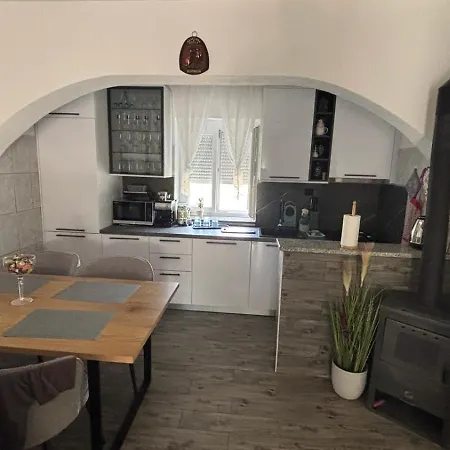 Mirela Apartmán Vrh (Krk)