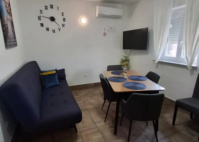 Mirela