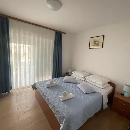 Mirela Apartment Vrh (Krk)